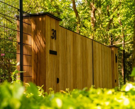 Bergen 18 DMS hekwerk houten poort