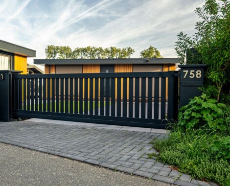 Project Weesp 20 voorkant schuifpoort dicht
